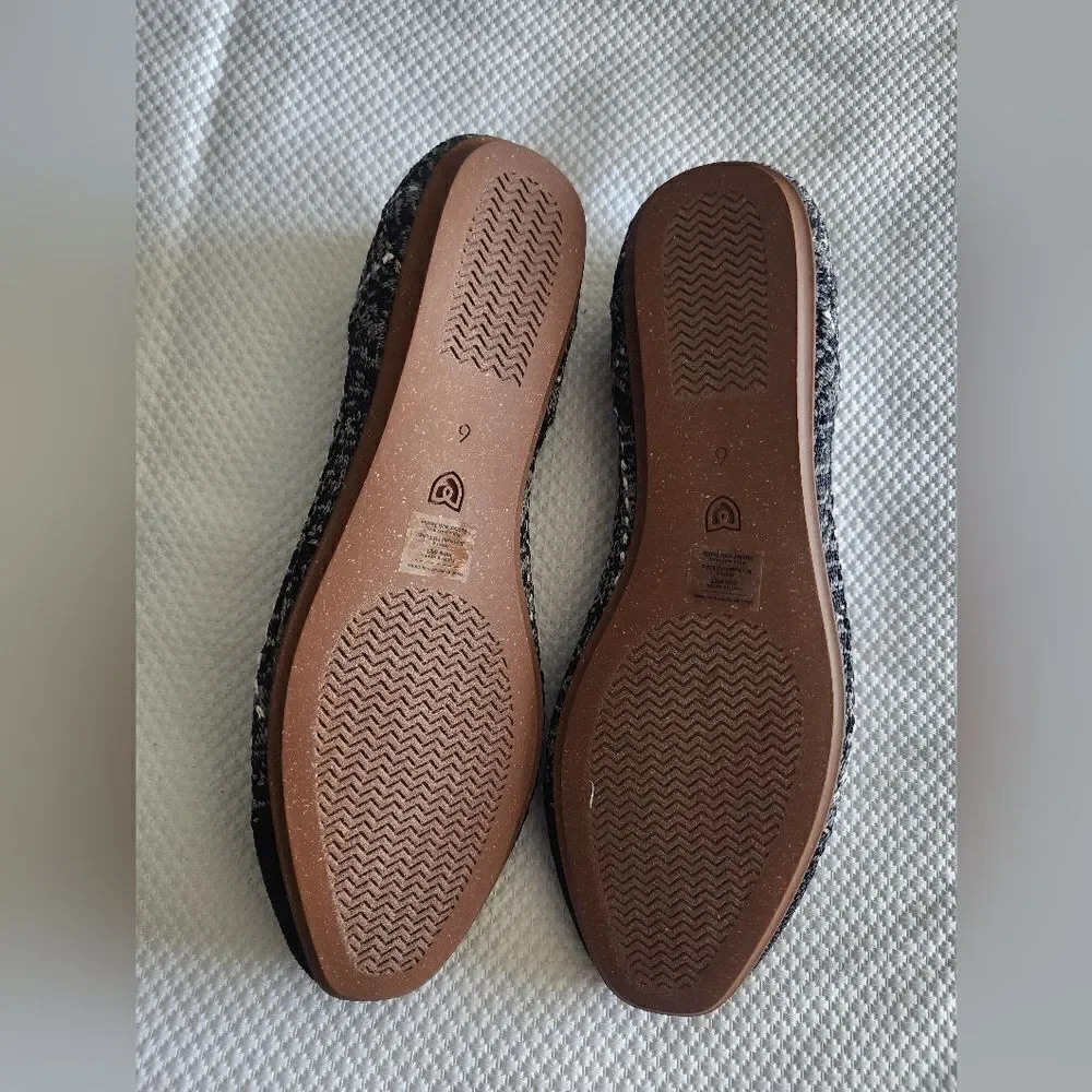 Rothy's Women's Black and White Flats